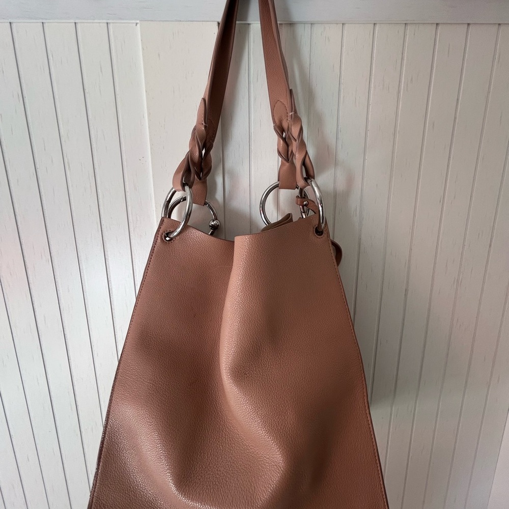 Elegant Tan Leather Tote Bag